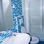 Simbol With Free Private Parking Hostel *