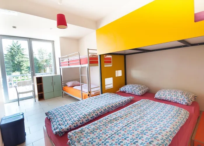 Auberge de jeunesse Simbol With Free Private Parking *