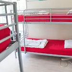 Hostel Simbol With Free Private Parking Λιουμπλιάνα