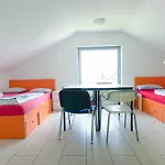 Simbol With Free Private Parking Λιουμπλιάνα
