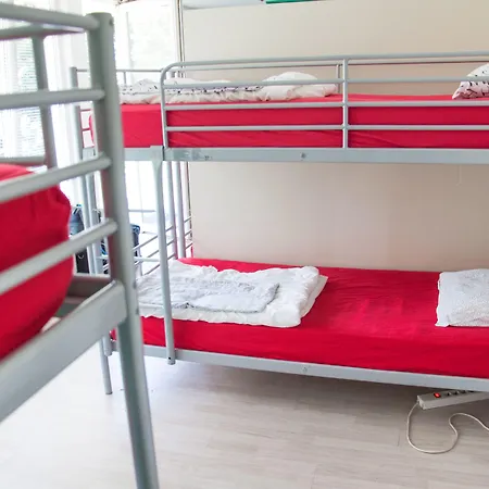 Hostel Simbol & With Free Private Parking Ljubljana
