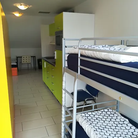 Simbol With Free Private Parking Hostel *