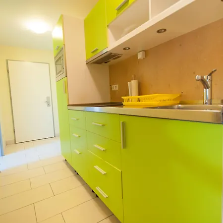 Simbol With Free Private Parking Hostel