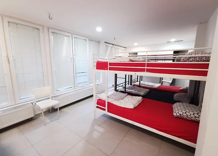 ホステル Simbol With Free Private Parking