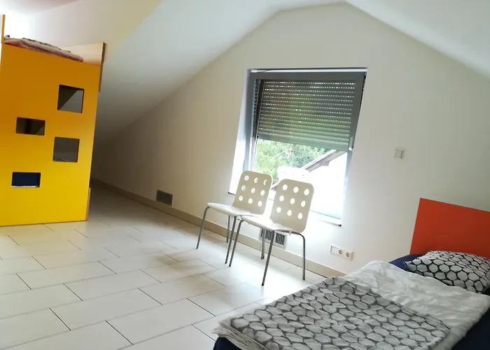 Simbol With Free Private Parking Hostel