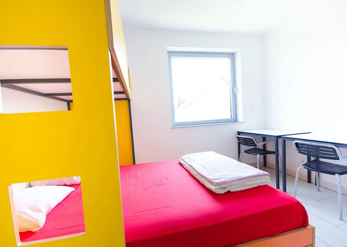 Simbol With Free Private Parking Lublaň